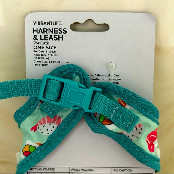 Cat Vest Harness & Leash - Picture 3 of 4